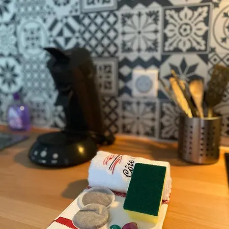 5 Min Du Bord De * 耶尔