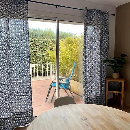 5 Min Du Bord De 公寓