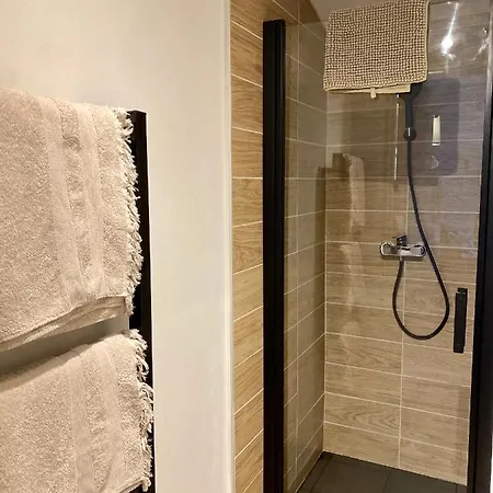 5 Min Du Bord De 公寓 *